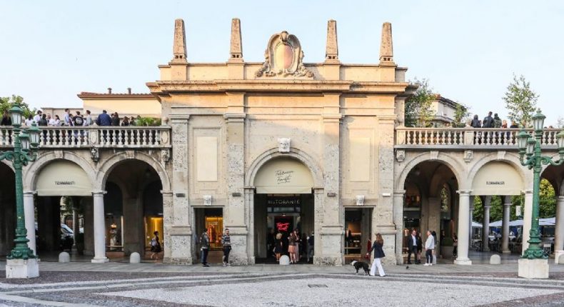 Terrazza Fausti: il nuovo, panoramico Rooftop Lounge Bar sul Sentierone di Bergamo