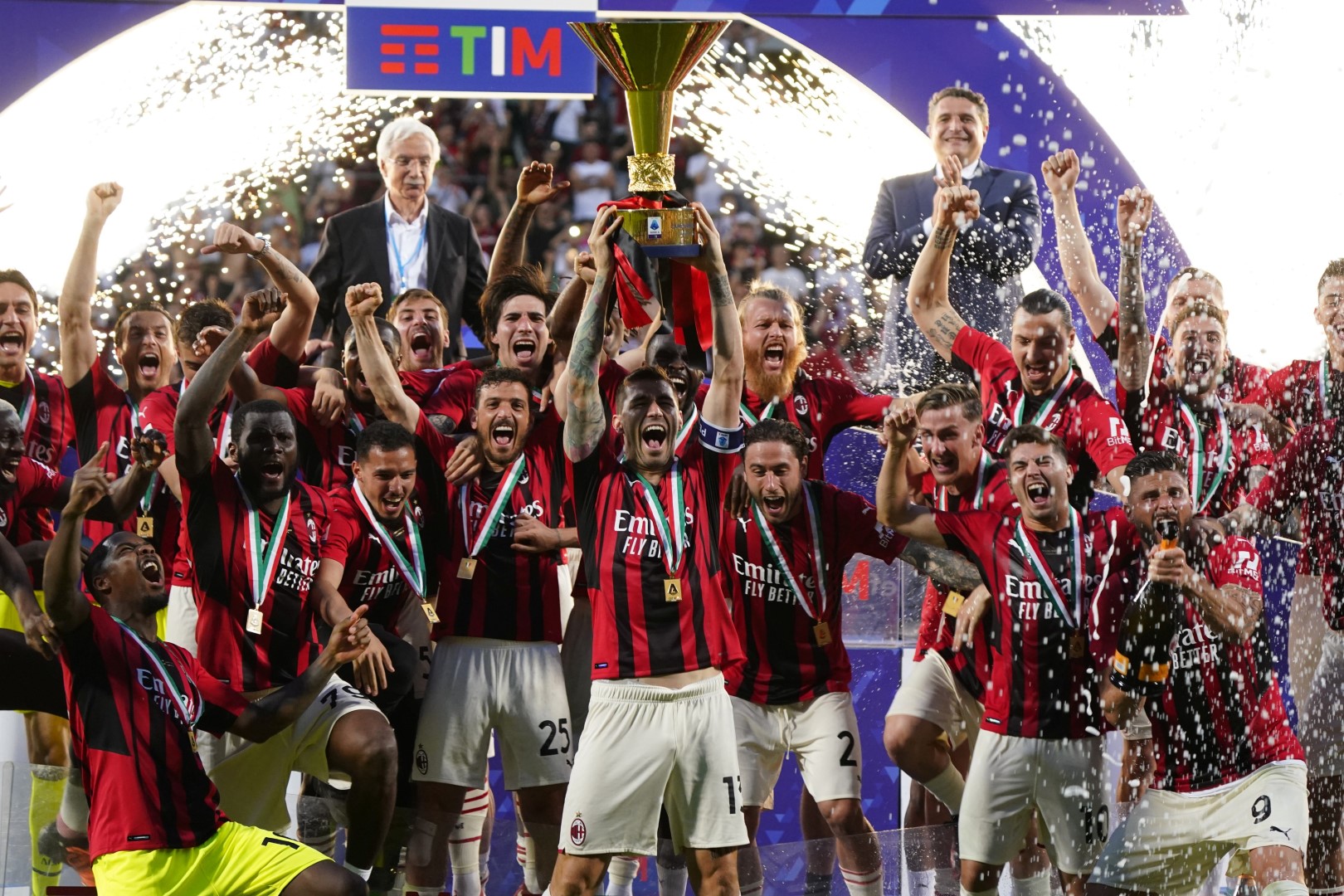 Il Milan Campione d’Italia  brinda con Franciacorta La Montina