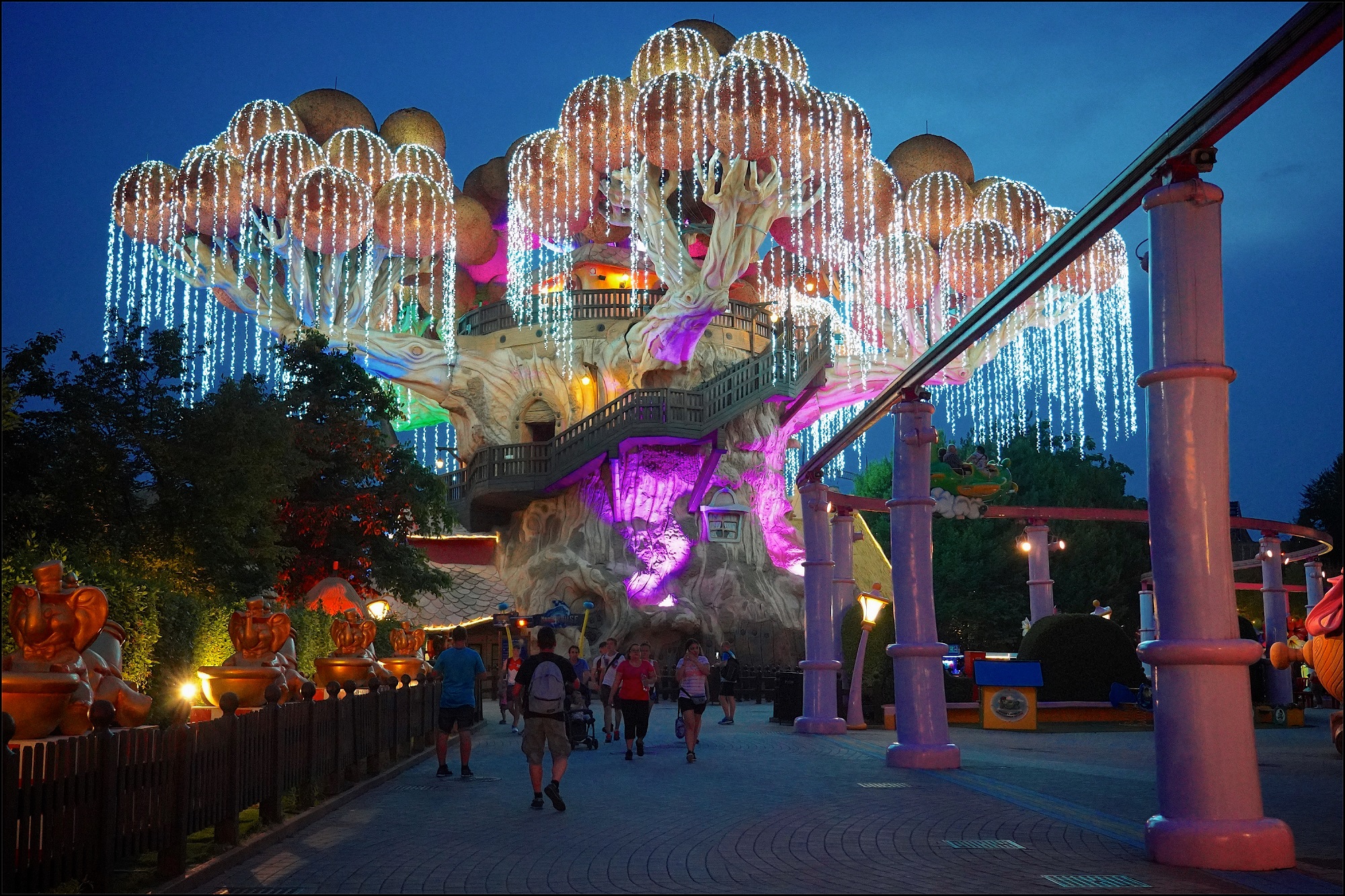 Gardaland Night is Magic